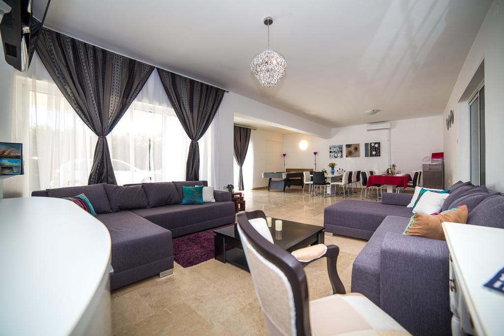 Holiday Home White House Podstrana Dış mekan fotoğraf