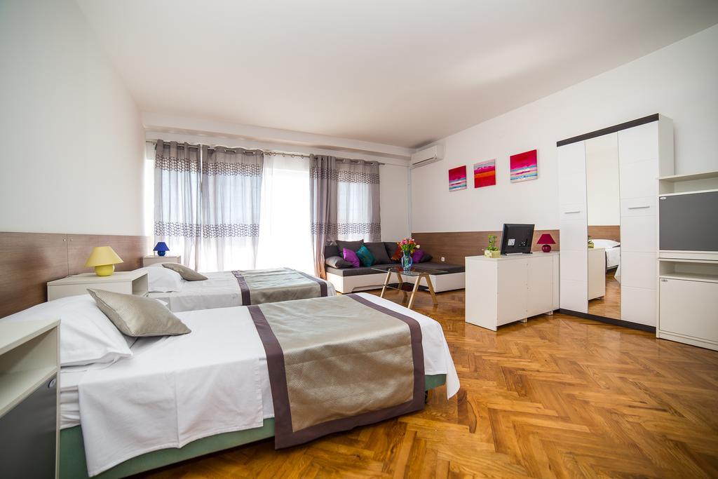 Holiday Home White House Podstrana Dış mekan fotoğraf