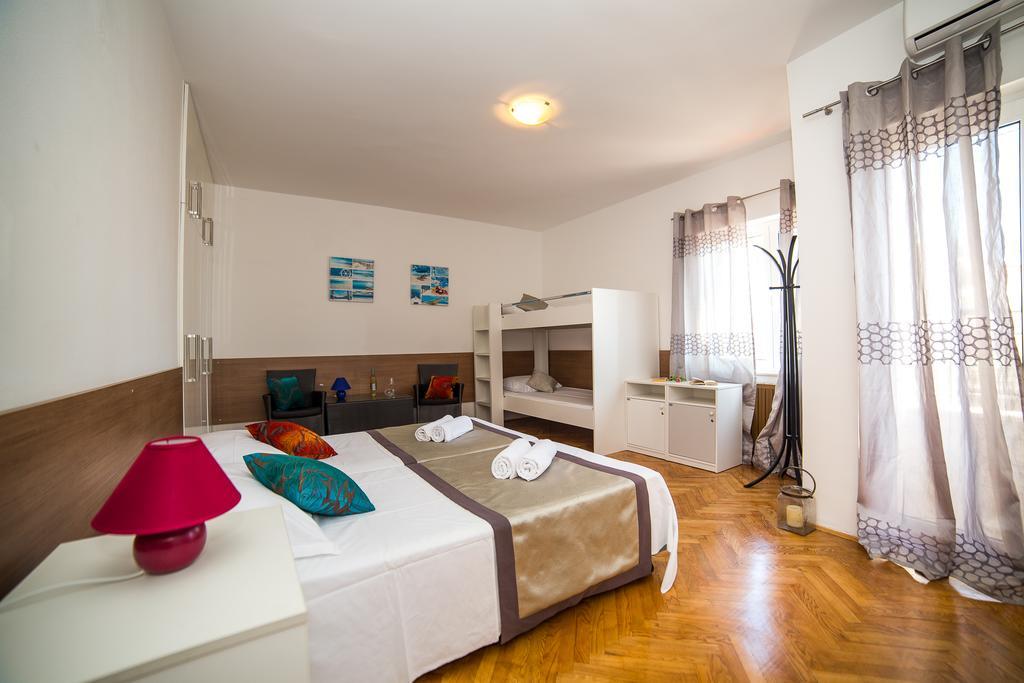 Holiday Home White House Podstrana Dış mekan fotoğraf